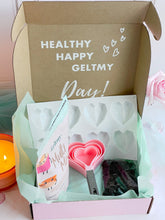 Cargar imagen en el visor de la galería, GIFT BOX "LOVE"