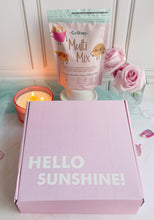 Cargar imagen en el visor de la galería, GIFT BOX "LOVE"